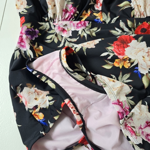LYSA Floral One Piece Kylie Swimsuit UPF 50+ 2X 22W/24W - Picture 7 of 10